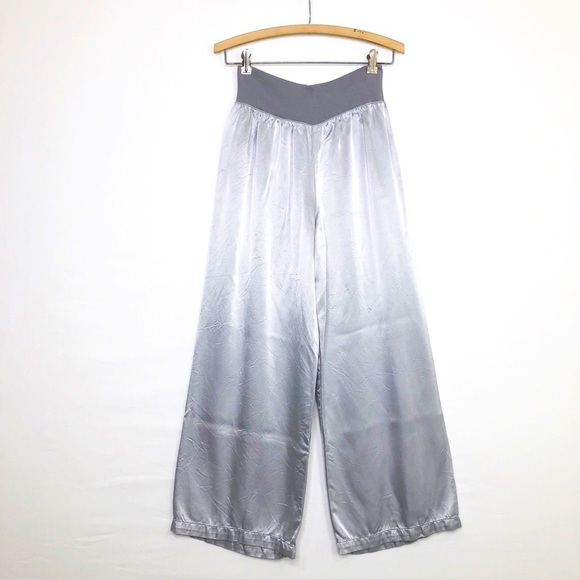 PJ Harlow Lola Gray satin lounge pants - Picture 1 of 8